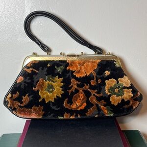 Vintage Black Chenille Jacobean Floral Brocade CLASSY USA Kiss Lock Handbag